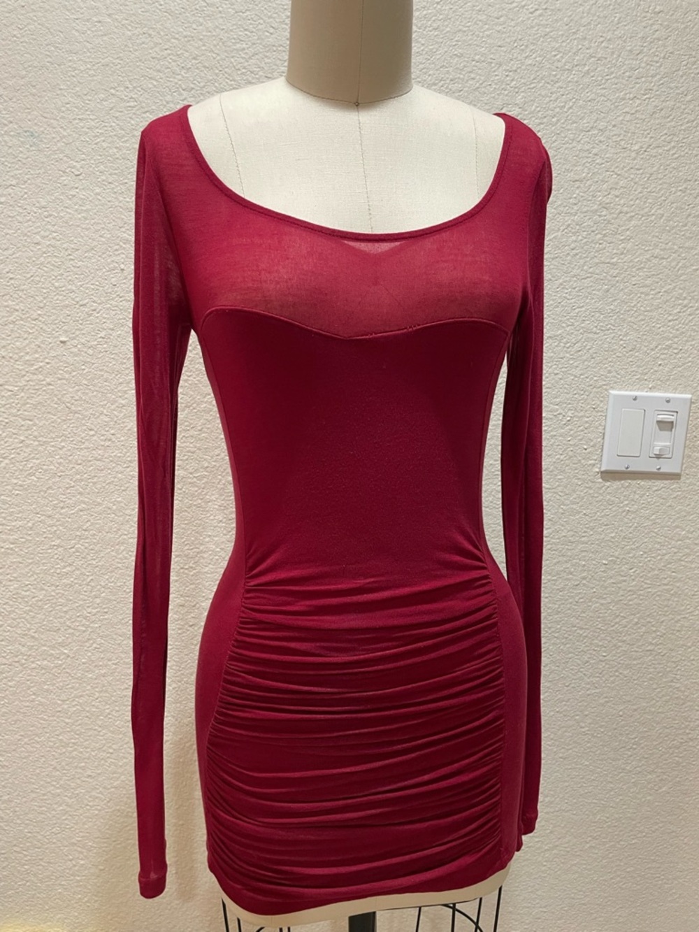 Hinge Long-Sleeve Ruched Bodycon Dress in Wine Red